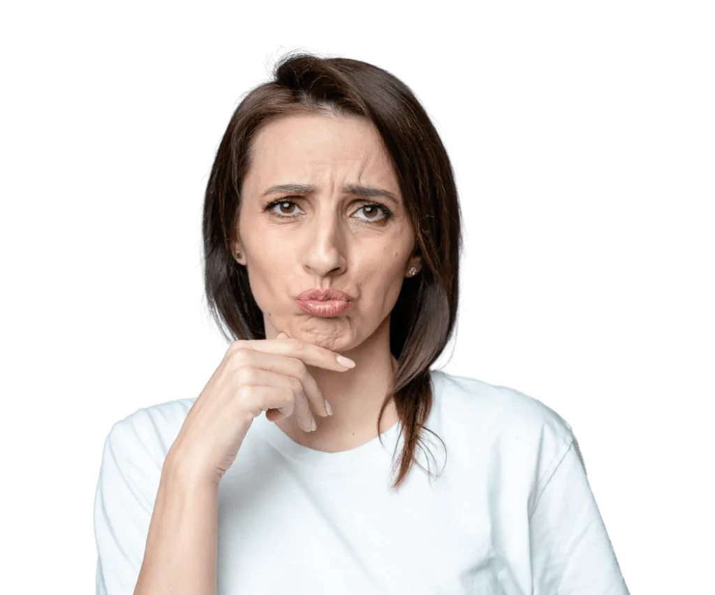 Mădălina Mărcuș, îngândurată, cu degetul la bărbie